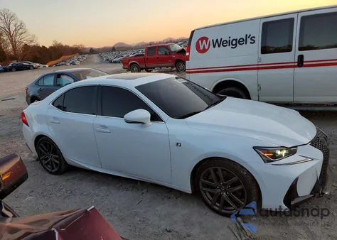 2018 Lexus Is 300 z USA, uszkodzony, nr VIN JTHBA1D21J5075817